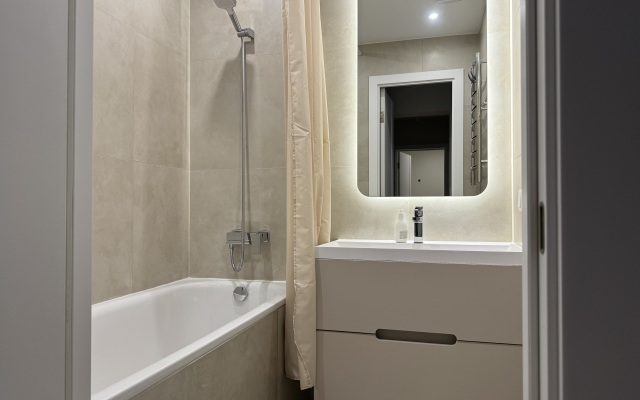 Квартира Двухкомнатная дизайнерская квартира около метро