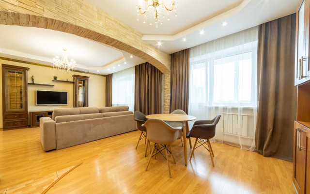 Favorite House na Aviatorov 29 Apartments