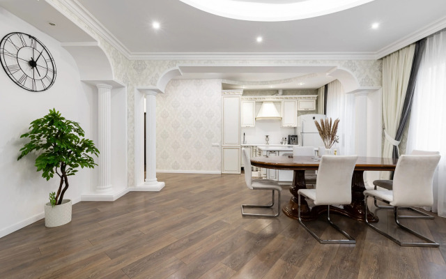 4kh Komnatnye Ryadom S Rivyeroy Apartments