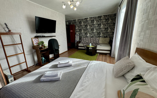 Апартаменты на Парижской коммуны 50