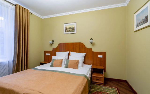 Квартира классическая евро-двухкомнатная на Столярном переулке