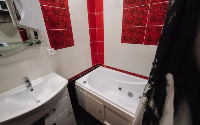 S sovremennym interyerom Flat