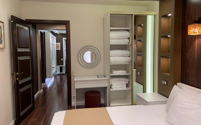 Квартира Уютная в Тихом Центре на Роз 65 10 Минут до Моря