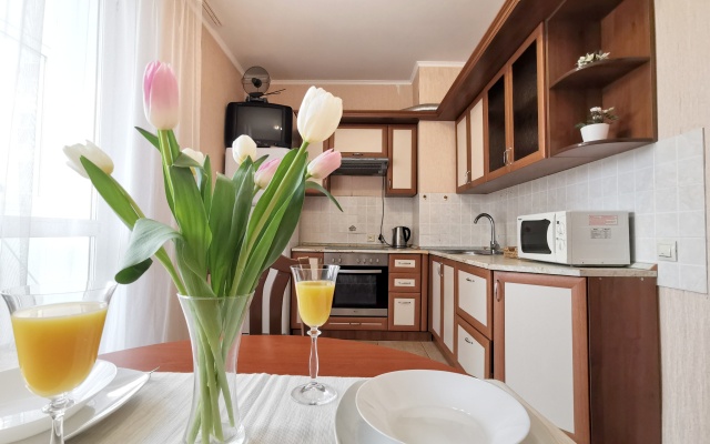 Uyutnye i Prostornye v Sovremennom Raione Apartaments