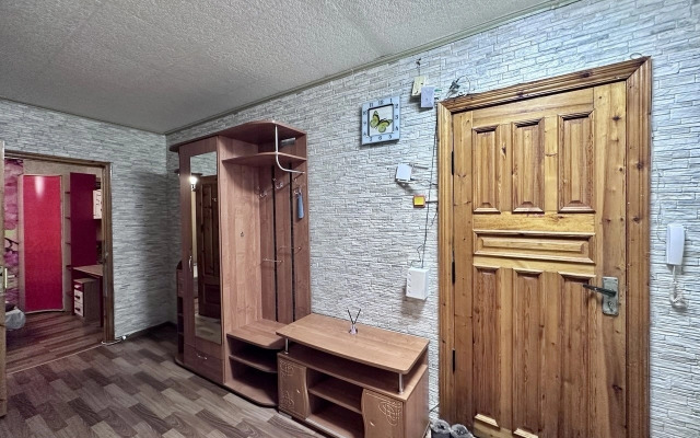 Квартира Дом 89 2комн в Мирном 2/4