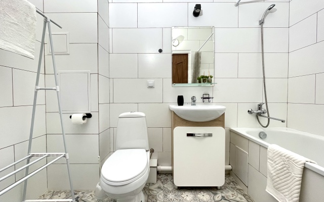 2 Nochi Na Ulitse Shkolnaya 15 Str1 Flat