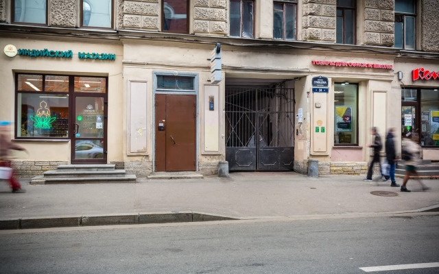 Dvukhmestnaya studio Bombflat