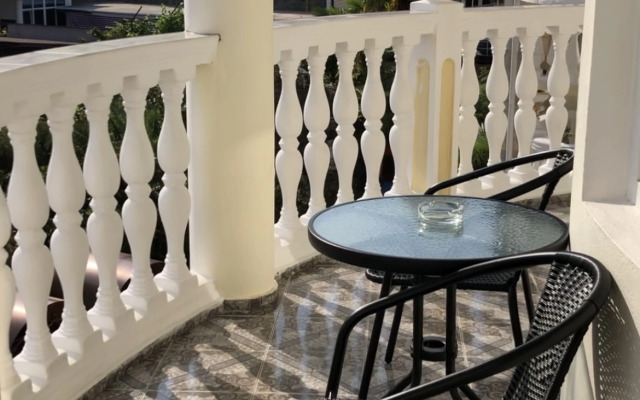 LiDiAnna Guest House