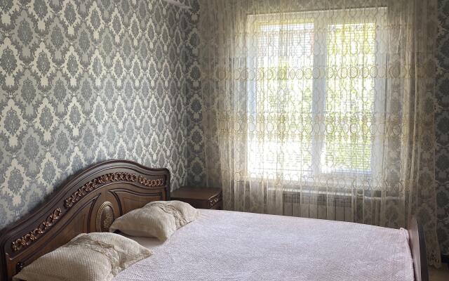 Квартира у Набережной