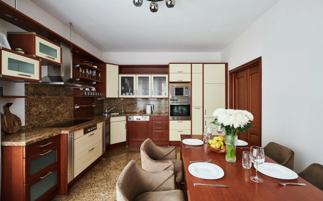 Квартира GM Apartments в Элитном доме на Арбате