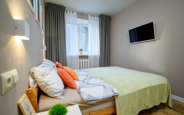 Двухкомнатная квартира рядом с Кремлем