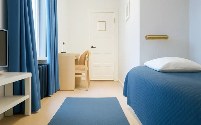 Senate Hotel