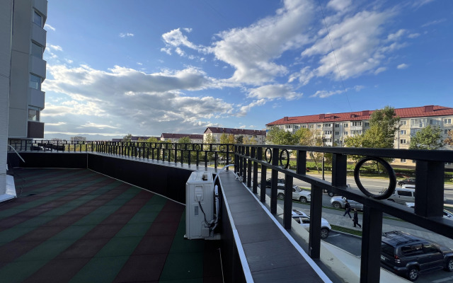 Na Ploschadi Pobedy Apartment