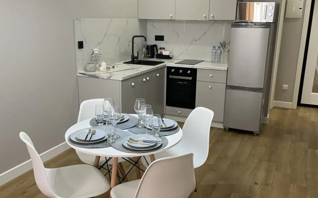 Na Ulitse Landyshevaya 12/7 Flat