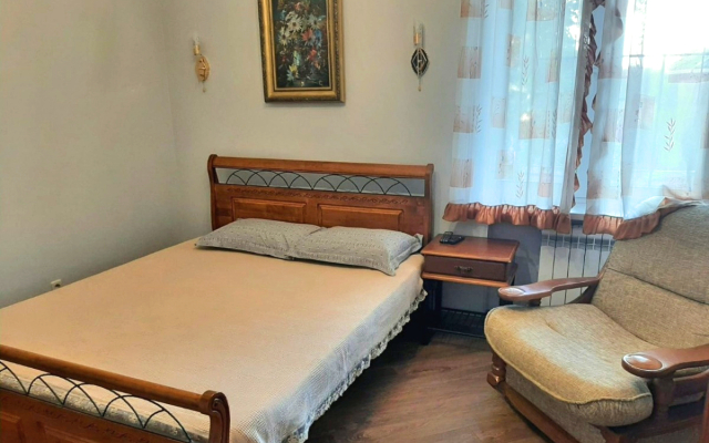 Частный Дом с Беседкой на Проспекте Дзержинского 25