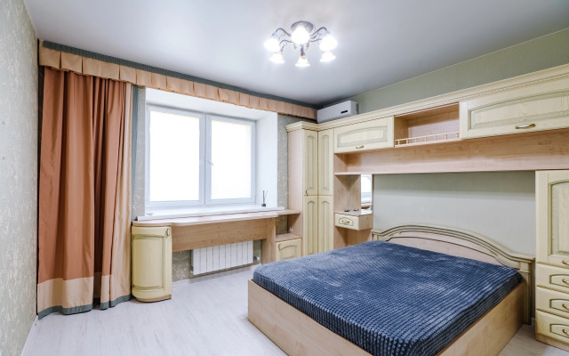 Ulitsa Zeyskaya 283 Flat