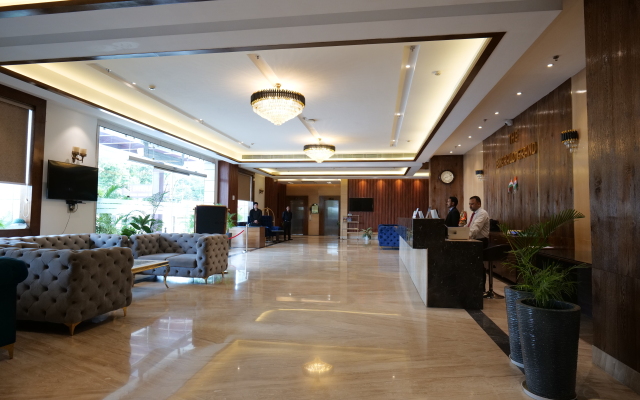 The Emerald Grand Hotel