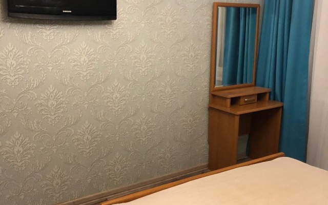 3 Komnatnaya Kvartira Dlya Bolshoy Kompanii Flat