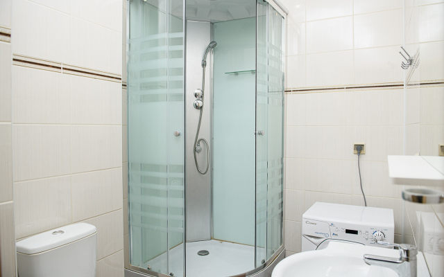 Апартаменты на Верхнеторговой 4