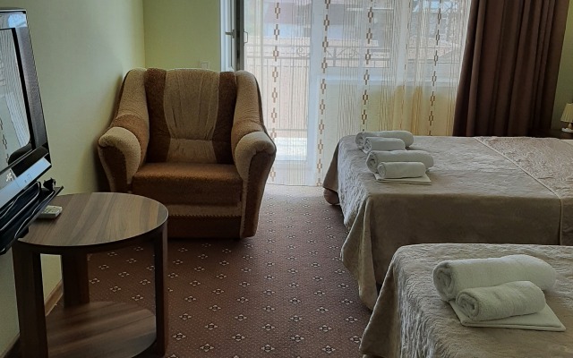 Lili Guest House