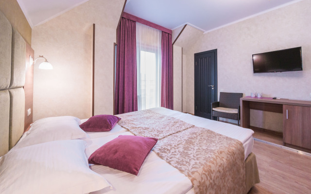 Argo Hotel