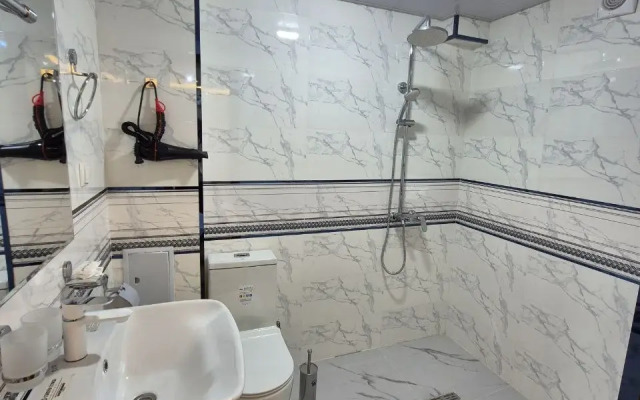 Samarkand Imron Hotel
