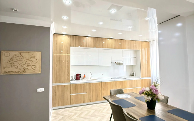 na Komsomolskoy Flat