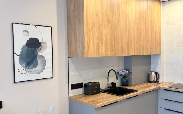 Uutnye apartamenty vblizi Zapadnogo plaza