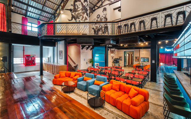 Prince Theatre Heritage Stay Hostel - Silom