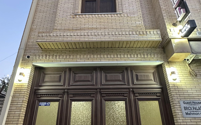 Гостевой дом Brick Palace
