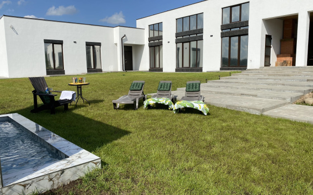 Villa Lotos
