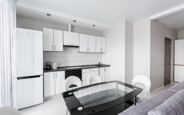 Odnokomnatnye Prospekt Dzerzhinskogo 22 Apartments