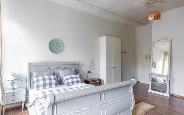 Soul Kitchen Living quarters