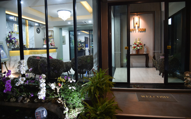 Отель Happy Room Chiang Rai