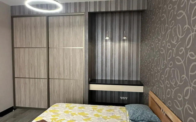 Apartamenty v tsentr goroda Omsk Flat