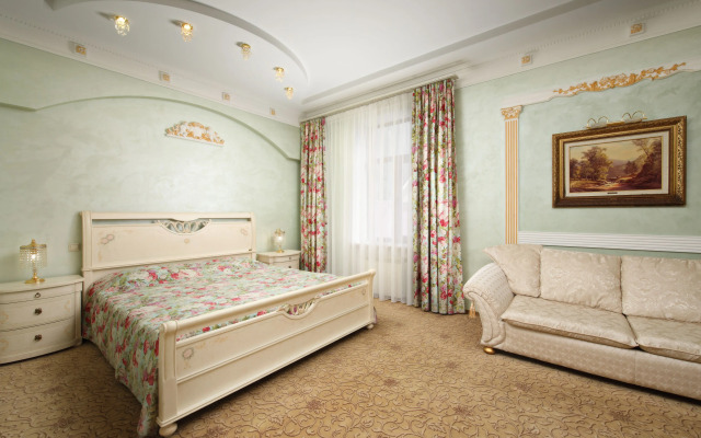 Dombay Palace