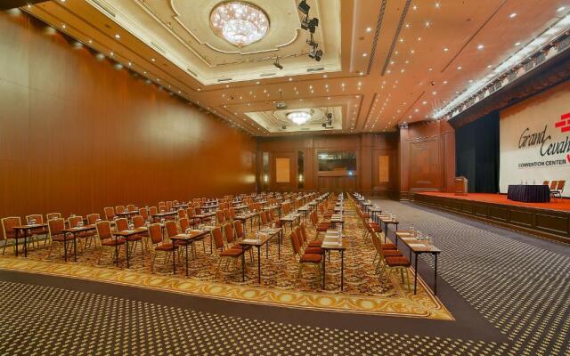 Grand Cevahir Hotel & Convention Center