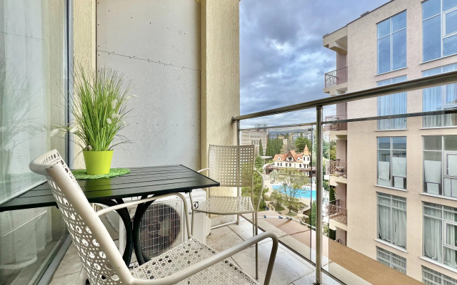 Apartments Alfa Chernomorskaya 9