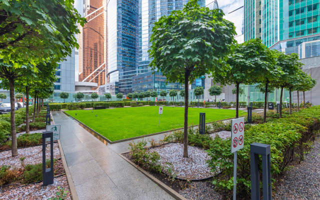 Апартаменты Комфортная студия на 35 этаже башни Оko