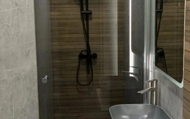 Апартаменты с дизайнерским ремонтом и сауной