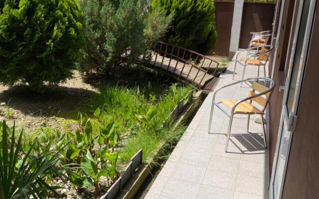 Robinzon guest house