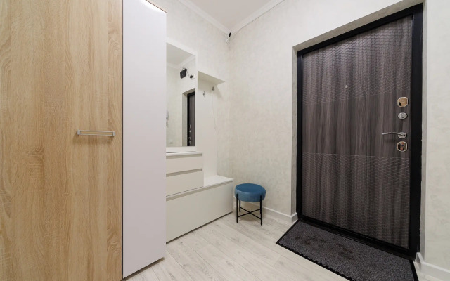 Trekhkomnatnaya U Parka Flat