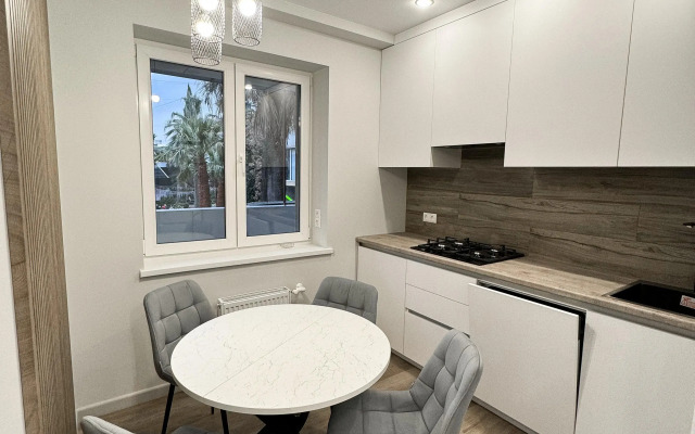 Dvukhkomnatnaya na Navaginskoy Ulitse Flat