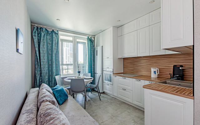 Sovremenny Zhiloy Kompleks Ryadom s Megoy Flat