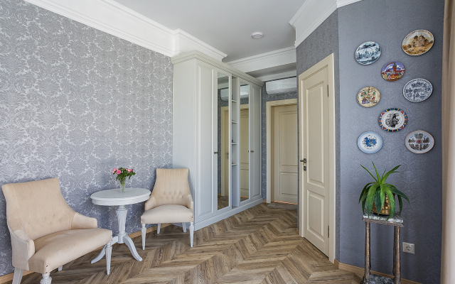 Roza Vetrov Guest House