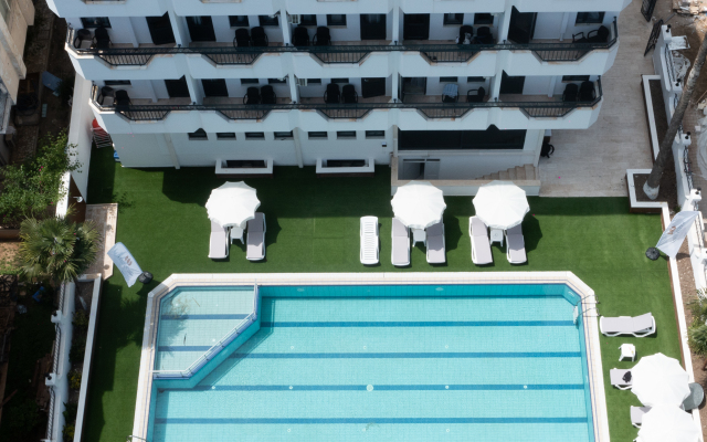 Three Points Hotel  (Non Alcoholic)