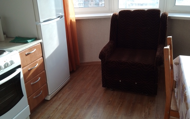 Apartamenty 1-Komnatnaya Kvartira U Metro Parnas