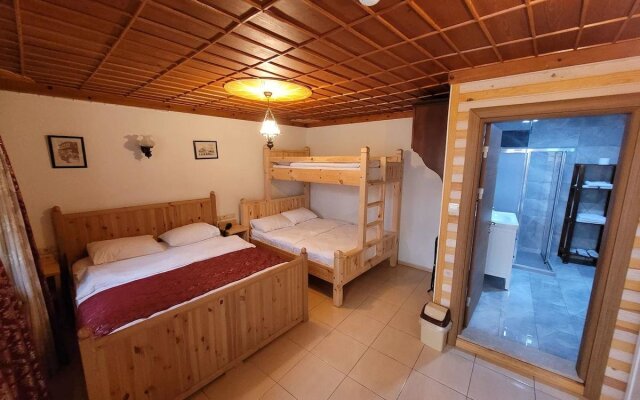 Saruhan Hotel