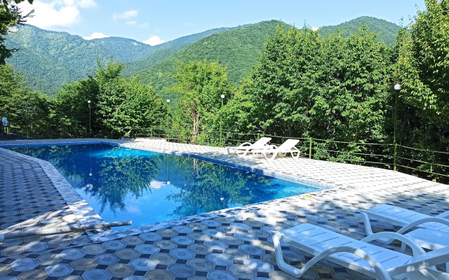 Kungut Hotel & Resort