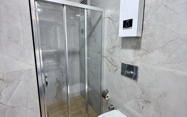 V 100 Metrakh ot Plyazha Cleopatra Apartments
